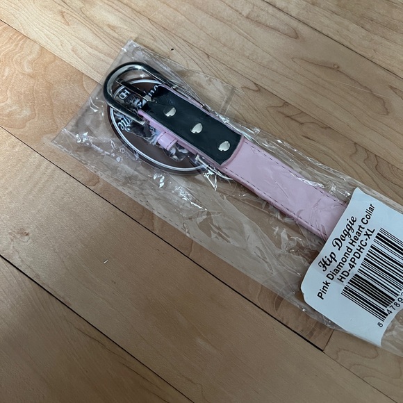 Rhinestone Hearts XL Dog Collar - Picture 5 of 6